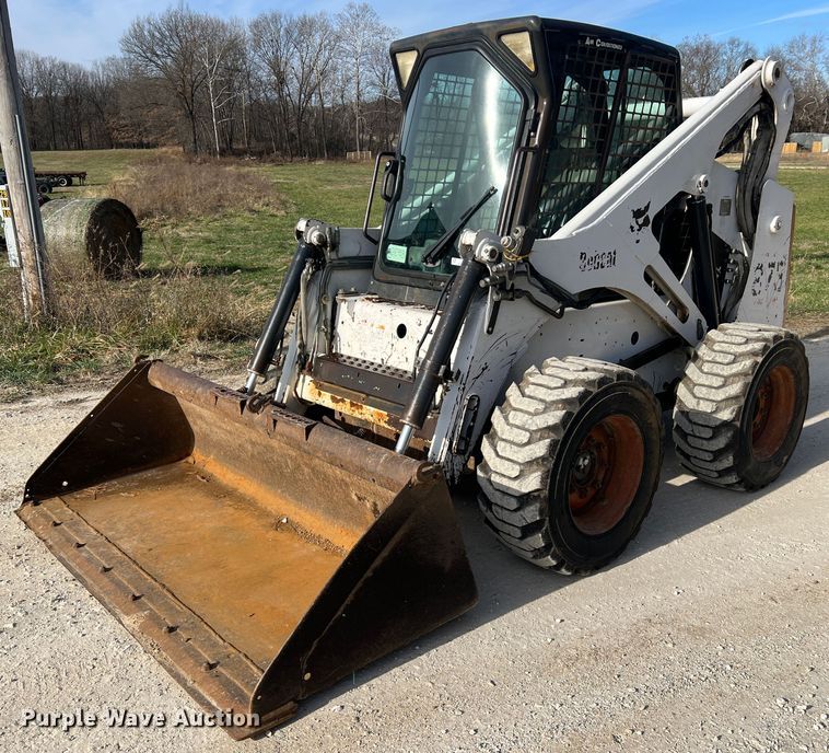 image for item JU9843 2001 Bobcat 873  skid steer loader