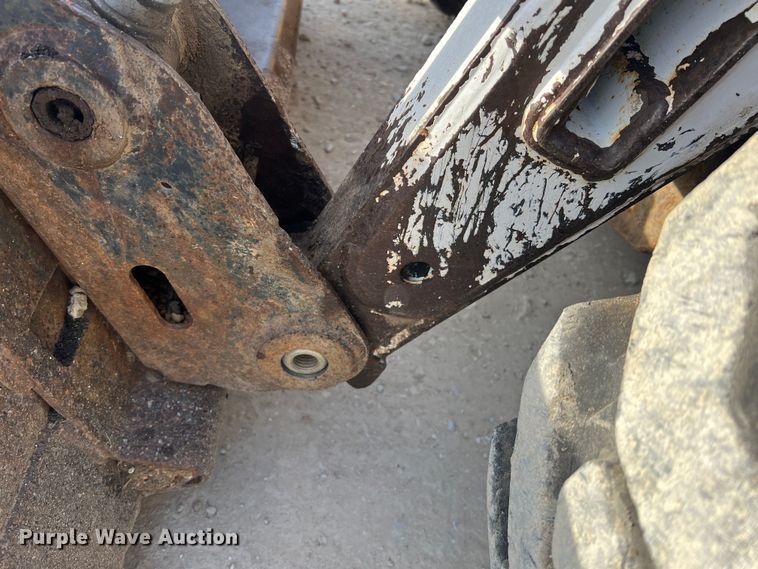 image for item JU9843 2001 Bobcat 873  skid steer loader