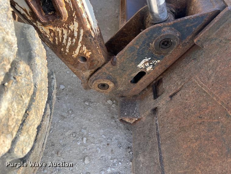 image for item JU9843 2001 Bobcat 873  skid steer loader