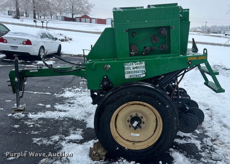 image for item JU9866 Great Plains 705NG  grain drill