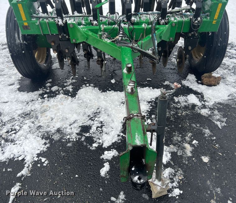 image for item JU9866 Great Plains 705NG  grain drill