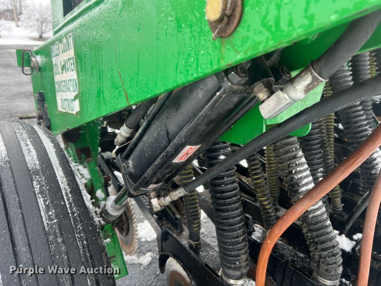 image for item JU9866 Great Plains 705NG  grain drill