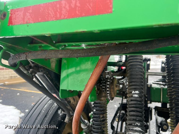 image for item JU9866 Great Plains 705NG  grain drill