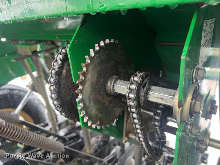 image for item JU9866 Great Plains 705NG  grain drill