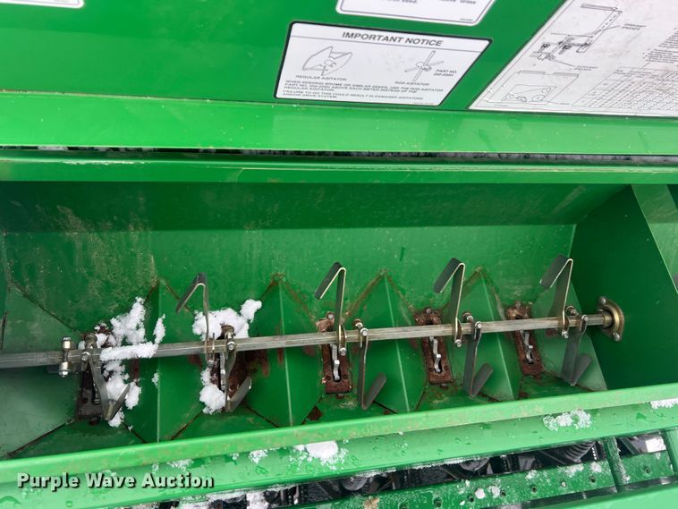 image for item JU9866 Great Plains 705NG  grain drill