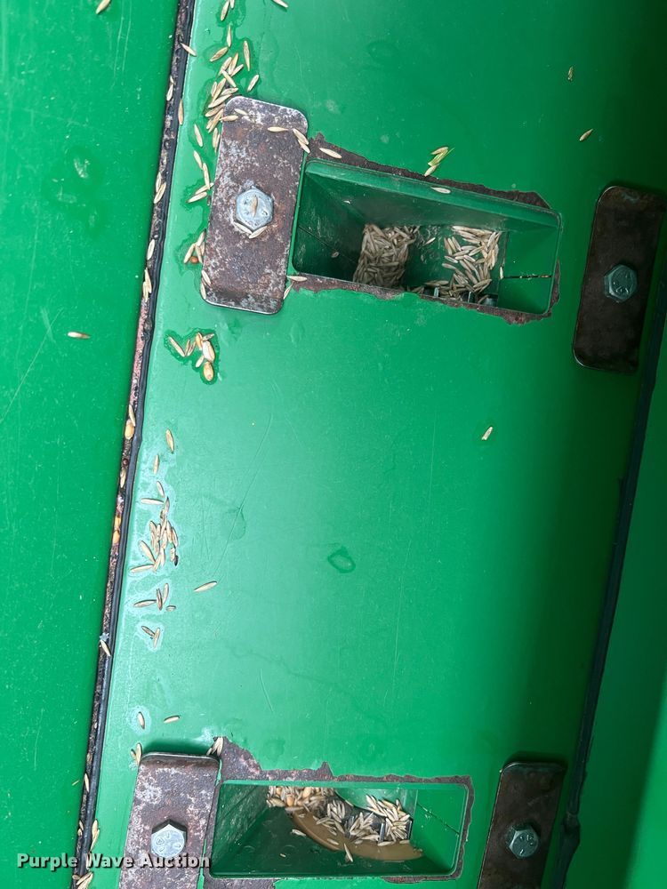 image for item JU9866 Great Plains 705NG  grain drill