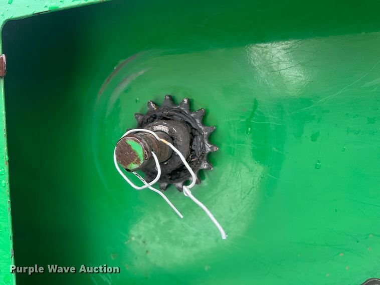 image for item JU9866 Great Plains 705NG  grain drill