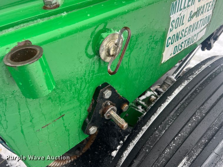 image for item JU9866 Great Plains 705NG  grain drill