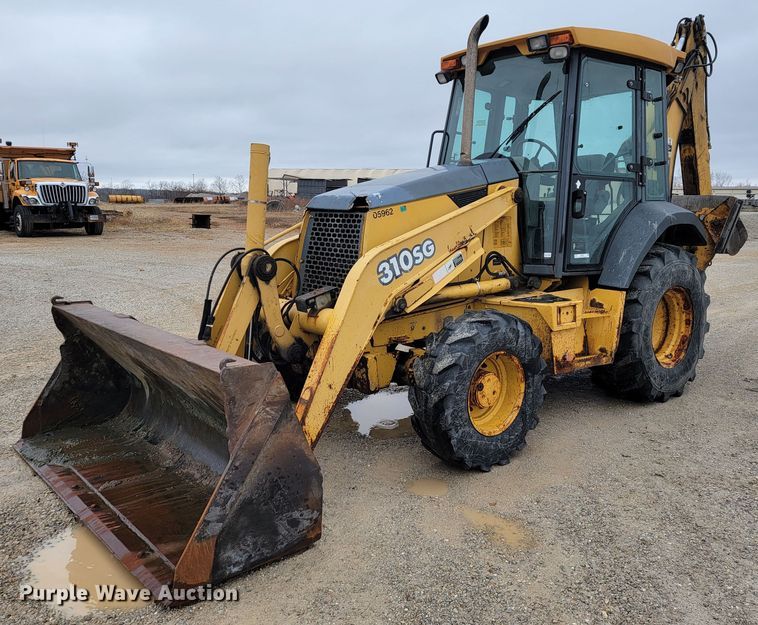 image for item KB9927 2005 John Deere 310SG  backhoe
