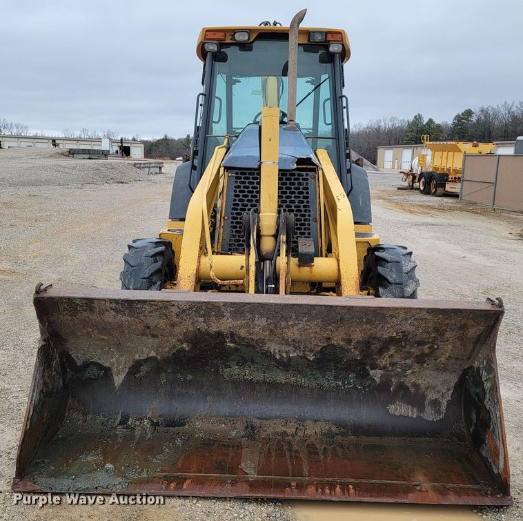 image for item KB9927 2005 John Deere 310SG  backhoe