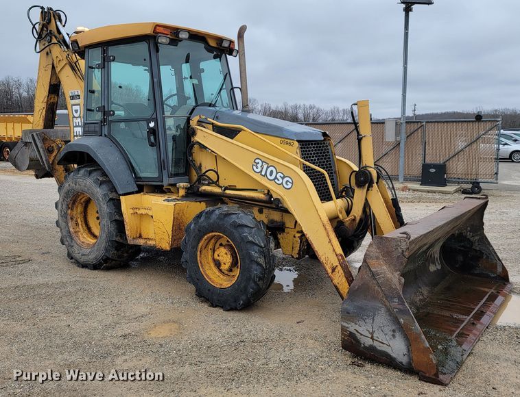 image for item KB9927 2005 John Deere 310SG  backhoe