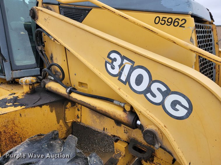 image for item KB9927 2005 John Deere 310SG  backhoe