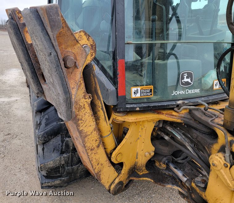 image for item KB9927 2005 John Deere 310SG  backhoe