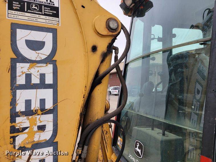 image for item KB9927 2005 John Deere 310SG  backhoe