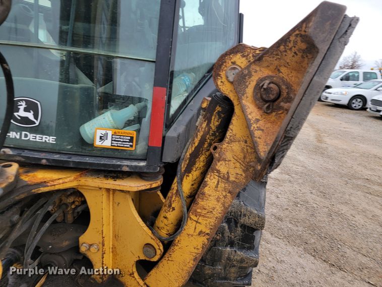 image for item KB9927 2005 John Deere 310SG  backhoe