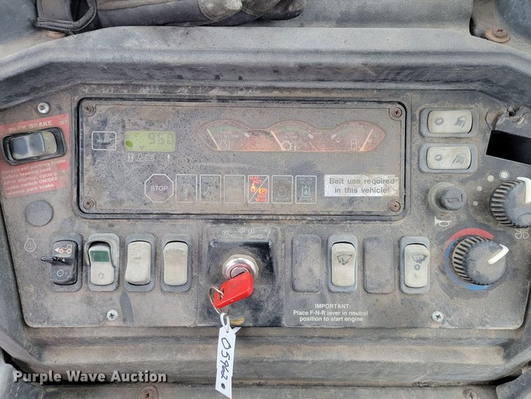 image for item KB9927 2005 John Deere 310SG  backhoe