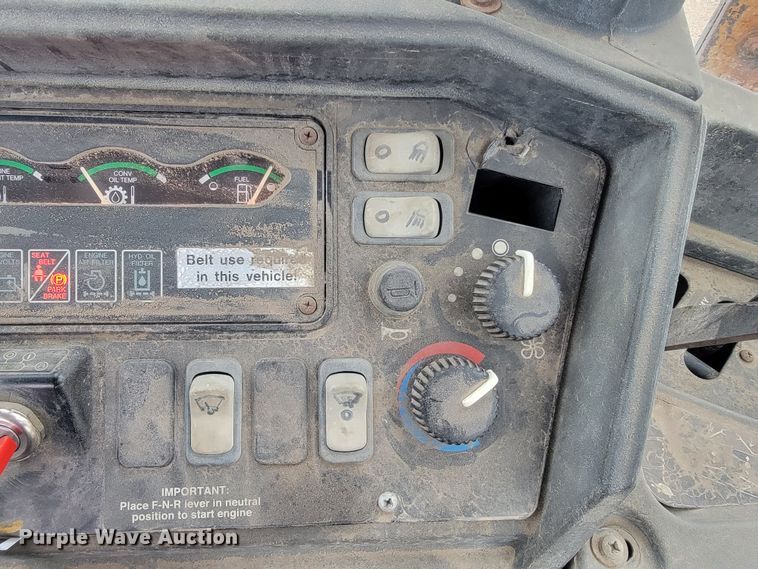 image for item KB9927 2005 John Deere 310SG  backhoe