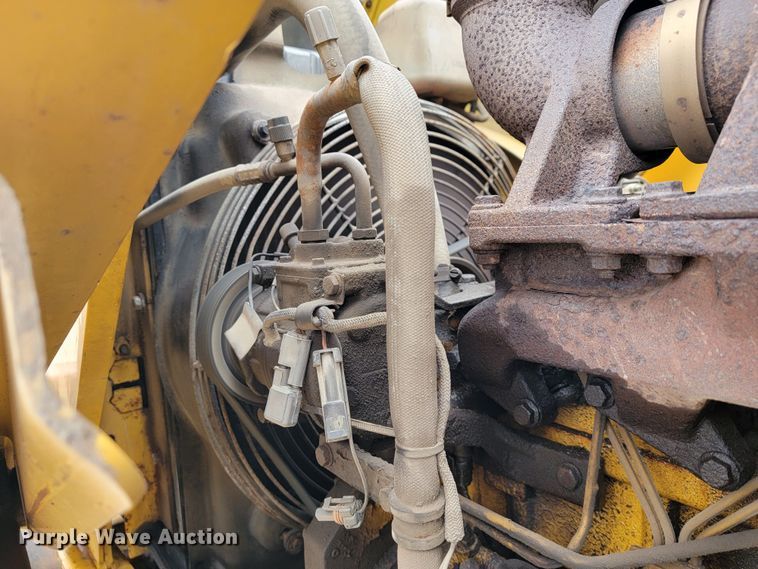 image for item KB9927 2005 John Deere 310SG  backhoe