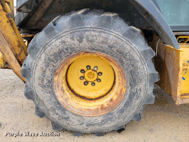 image for item KB9927 2005 John Deere 310SG  backhoe