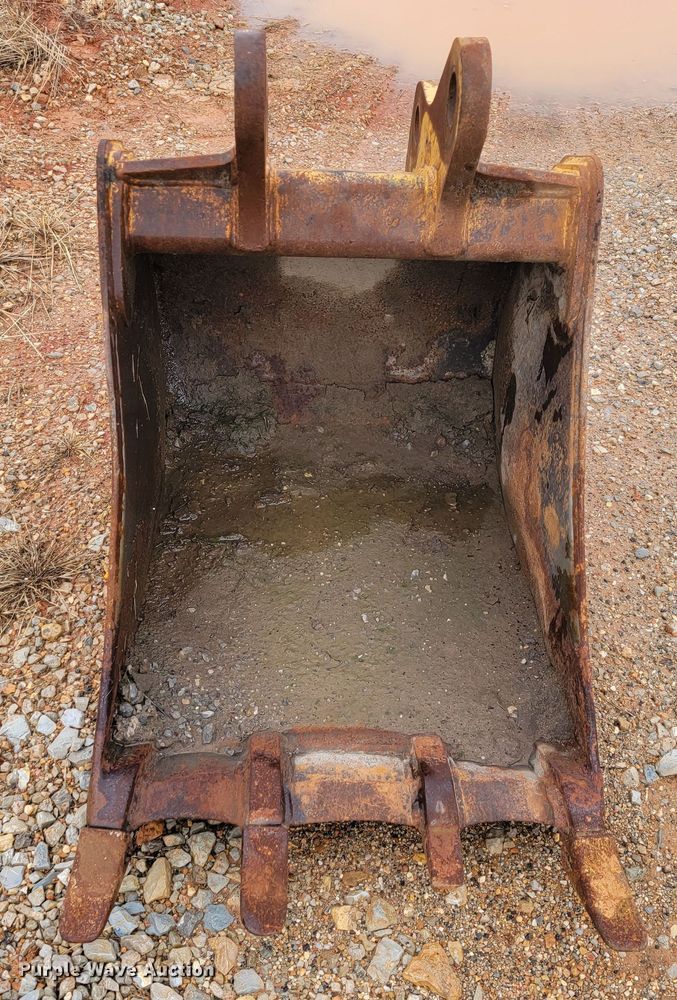 image for item KB9927 2005 John Deere 310SG  backhoe