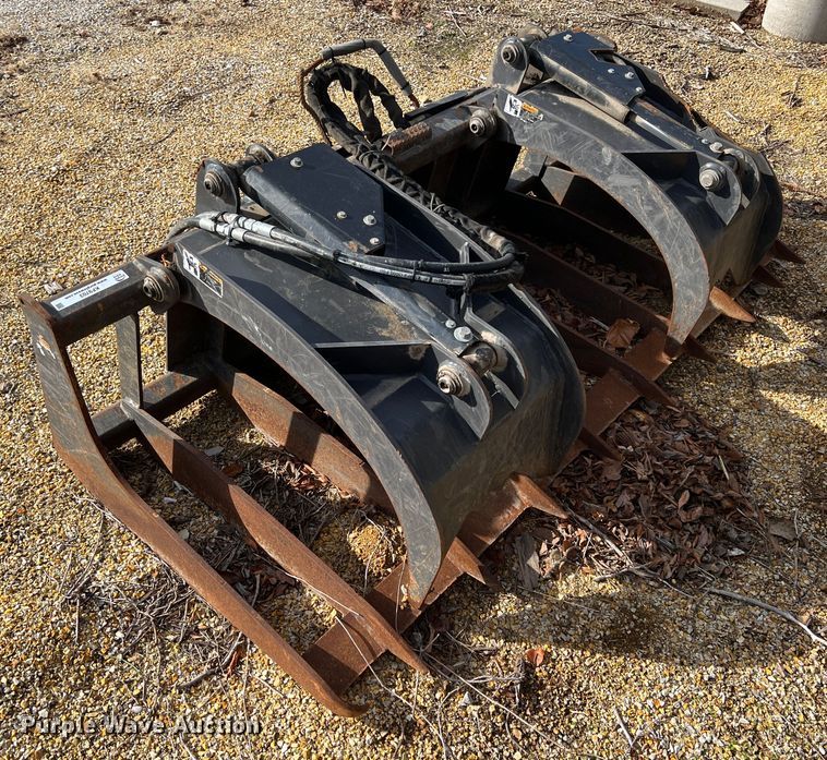 image for item KF9703 Skid steer grapple bucket