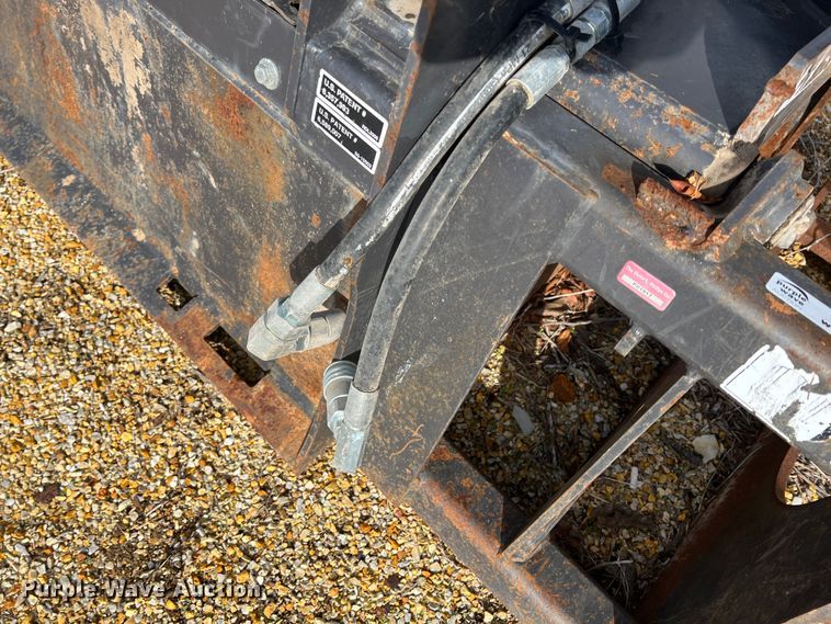 image for item KF9703 Skid steer grapple bucket