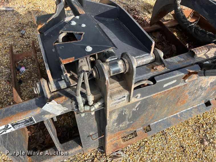 image for item KF9703 Skid steer grapple bucket