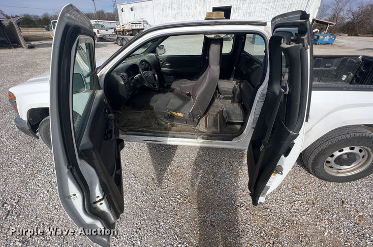 image for item KF9705 2012 GMC Canyon  Ext. Cab pickup truck