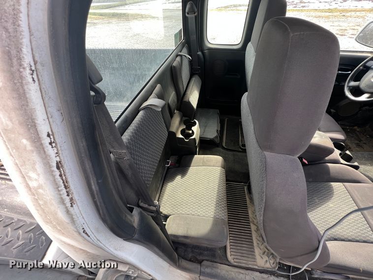 image for item KF9705 2012 GMC Canyon  Ext. Cab pickup truck