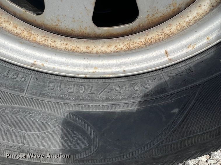 image for item KF9705 2012 GMC Canyon  Ext. Cab pickup truck