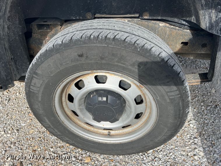 image for item KF9705 2012 GMC Canyon  Ext. Cab pickup truck