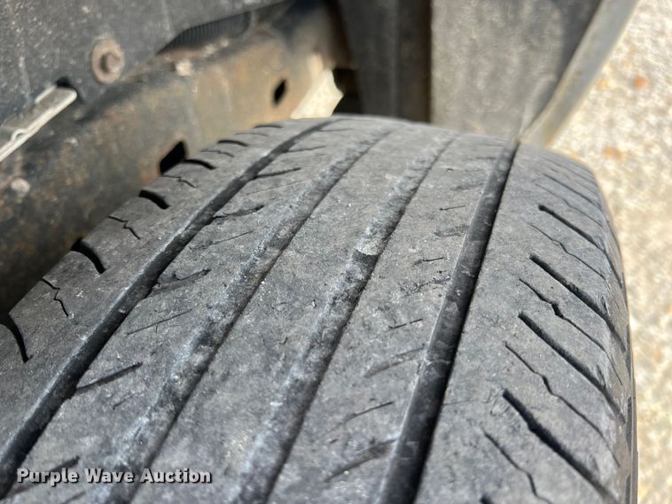 image for item KF9705 2012 GMC Canyon  Ext. Cab pickup truck