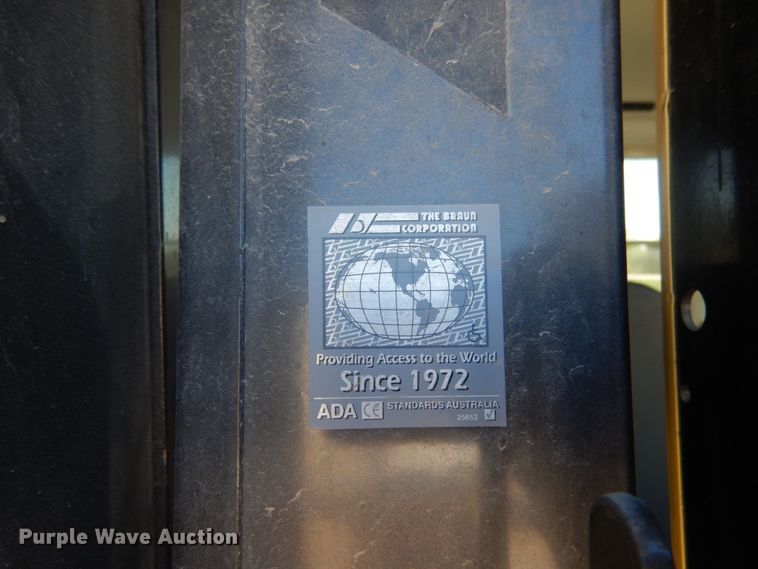 image for item KI9531 2003 Freightliner FS65 Thomas Built  school bus