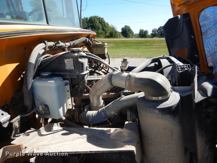 image for item KI9531 2003 Freightliner FS65 Thomas Built  school bus