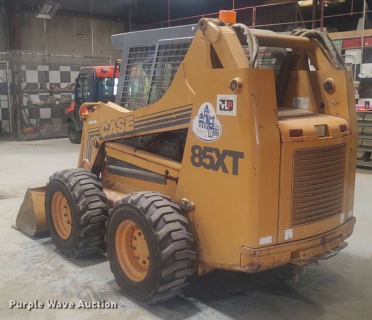 image for item KI9928 1999 Case 85XT  skid steer loader