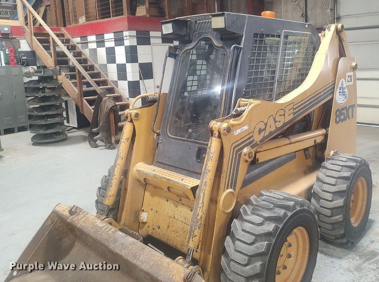 image for item KI9928 1999 Case 85XT  skid steer loader