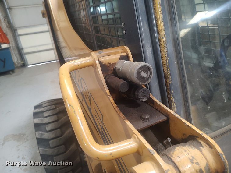 image for item KI9928 1999 Case 85XT  skid steer loader