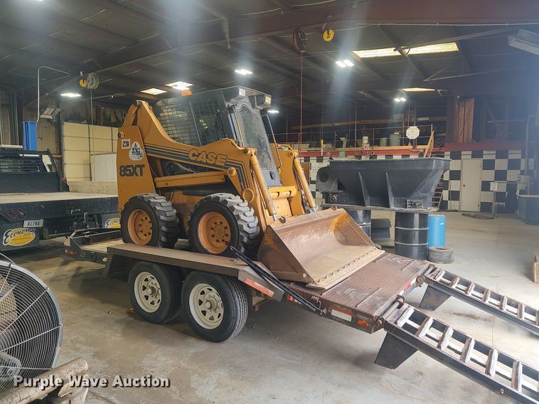image for item KI9928 1999 Case 85XT  skid steer loader