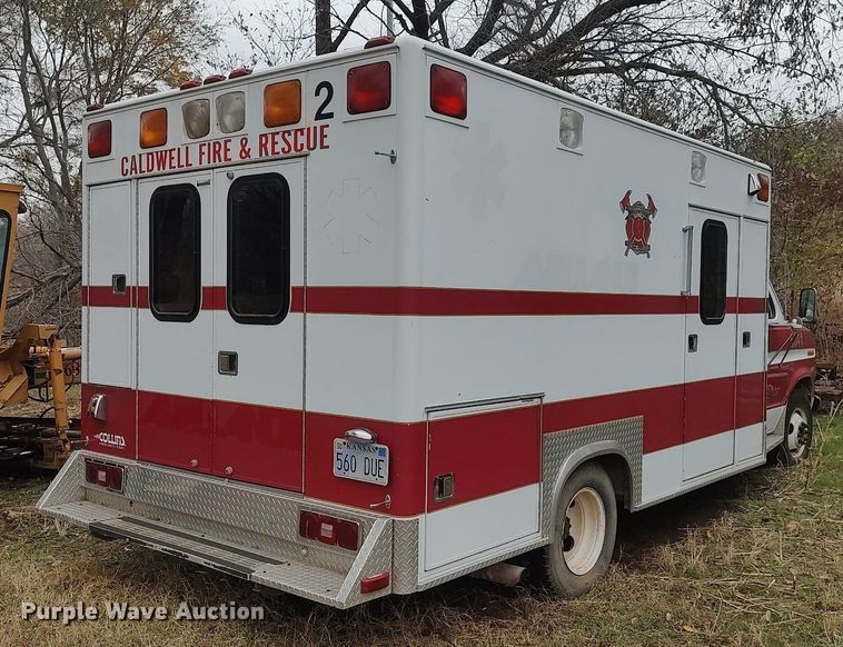 image for item KI9964 1988 Ford E350  ambulance
