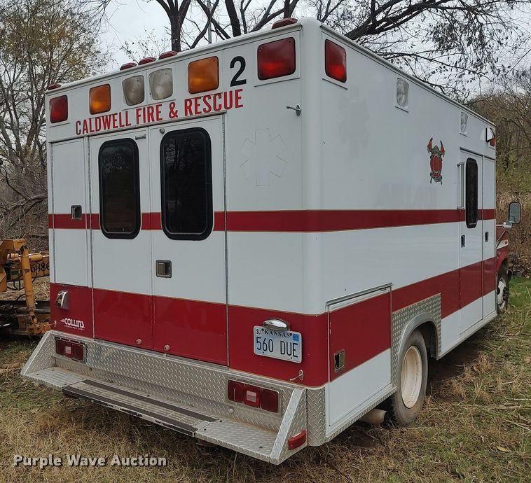 image for item KI9964 1988 Ford E350  ambulance