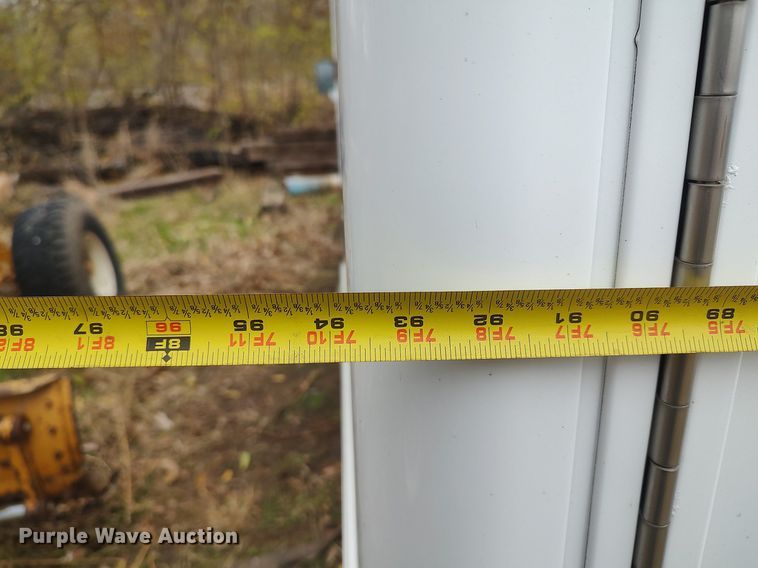 image for item KI9964 1988 Ford E350  ambulance