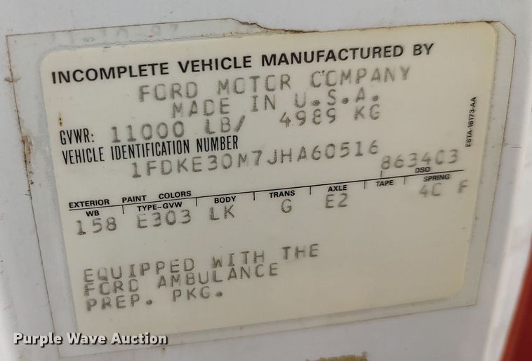 image for item KI9964 1988 Ford E350  ambulance