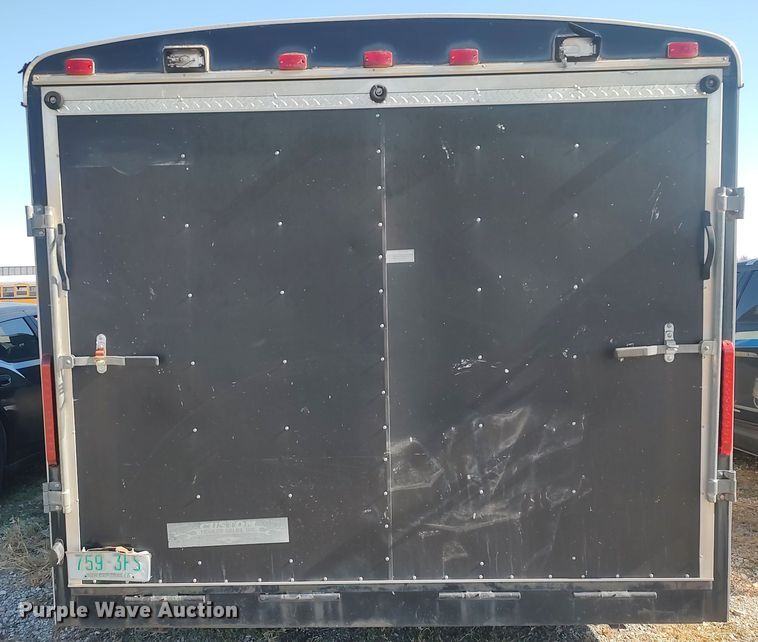 image for item KR9692 2007 Interstate I10218TA3  enclosed cargo trailer