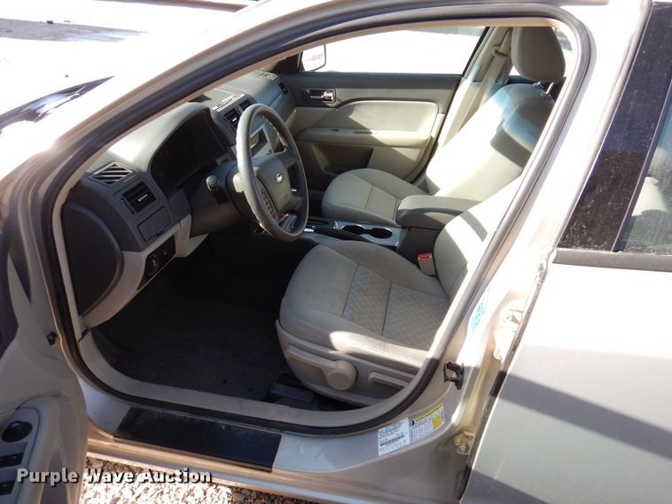 image for item KW9592 2010 Ford Fusion