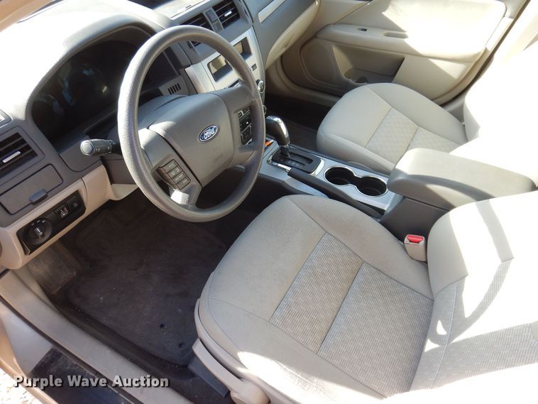image for item KW9592 2010 Ford Fusion