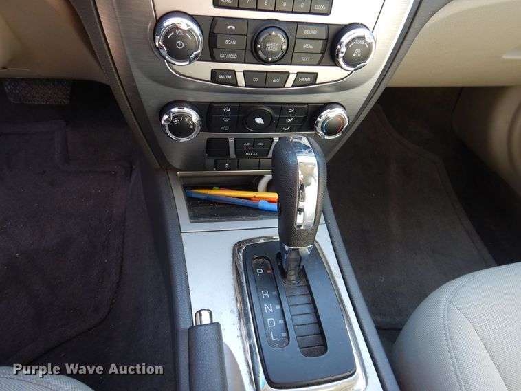 image for item KW9592 2010 Ford Fusion