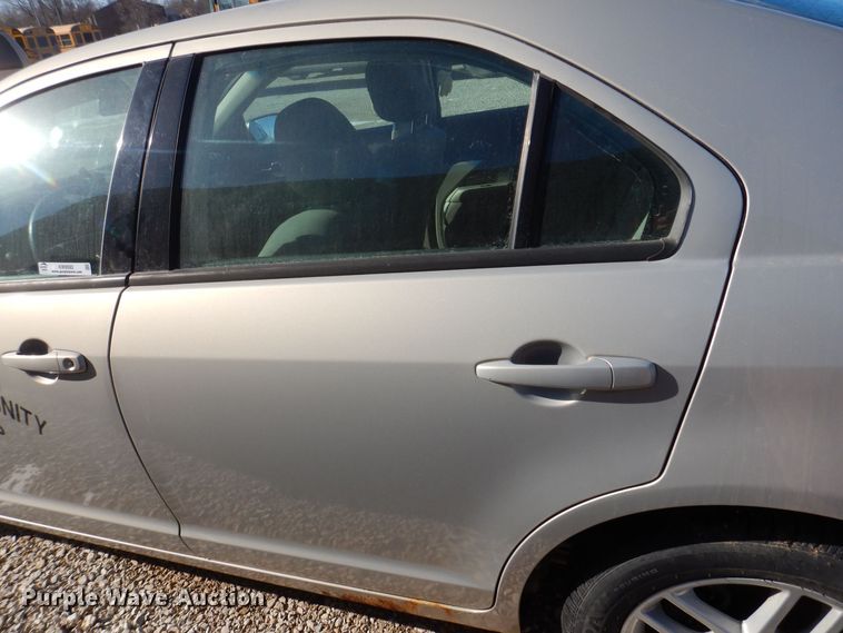 image for item KW9592 2010 Ford Fusion