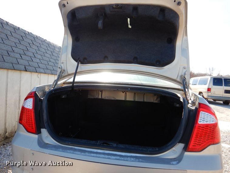 image for item KW9592 2010 Ford Fusion