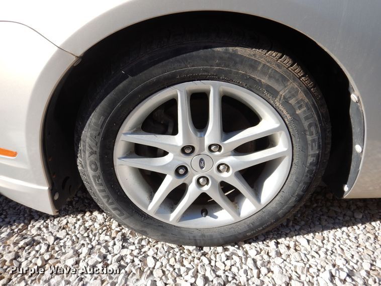 image for item KW9592 2010 Ford Fusion