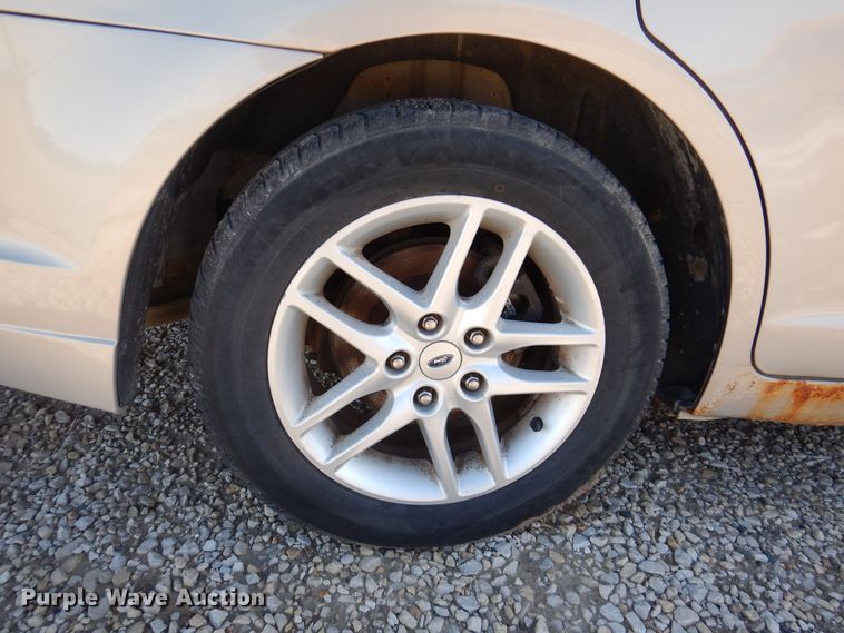 image for item KW9592 2010 Ford Fusion